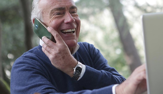 Отдавайте приоритет здоровью полости рта и поддерживайте его в пожилом возрасте